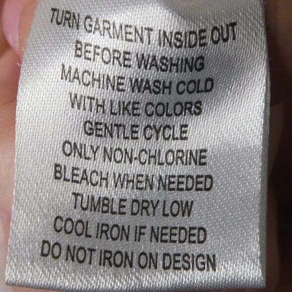 Freeze Sleeveless Fresh Roses Graphic Shirt Tank - Picture 4 of 5